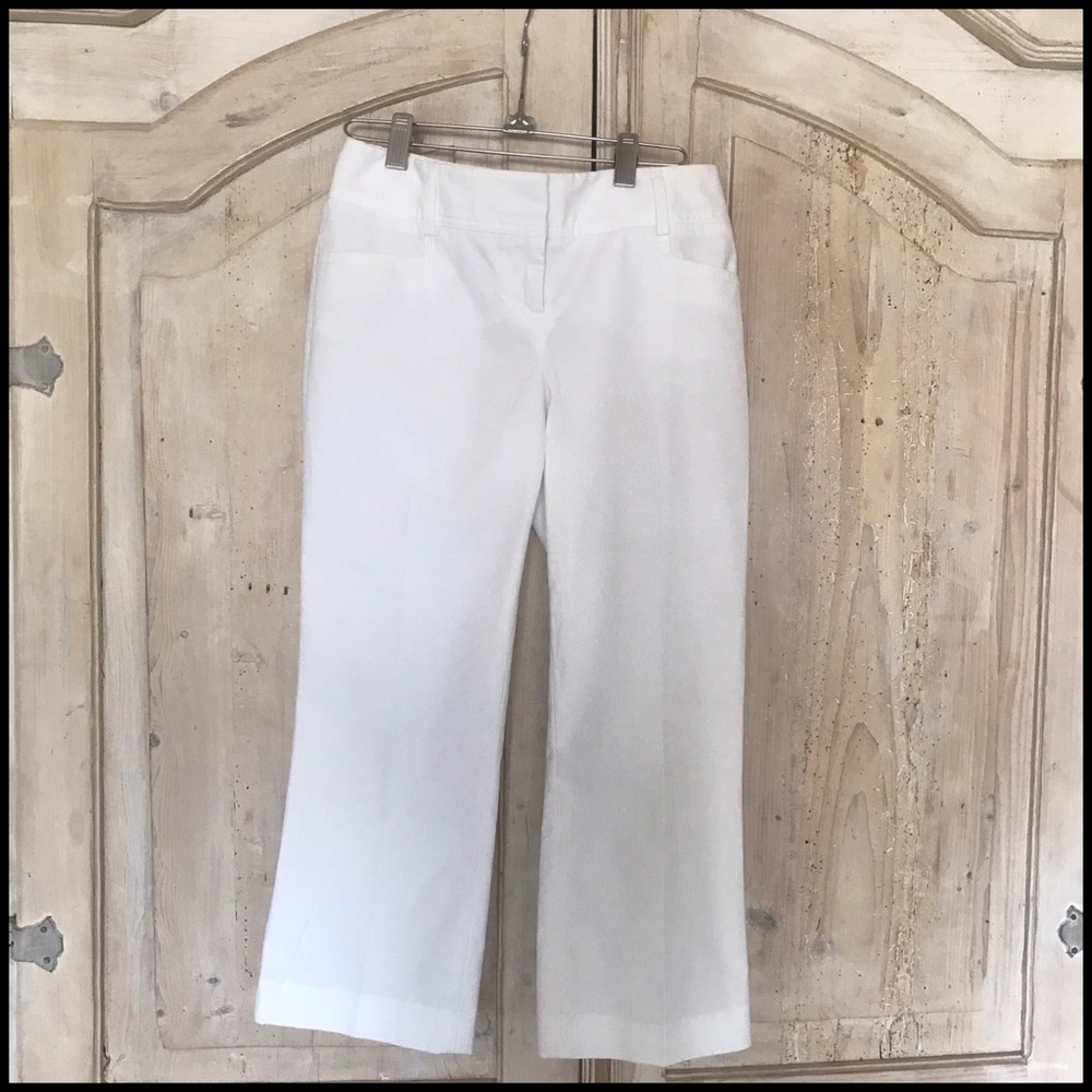 EXPRESS DESIGN STUDIO CAPRIS 🖤